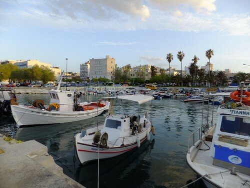 Bateaux de p&ecirc;che &agrave; Corinthe